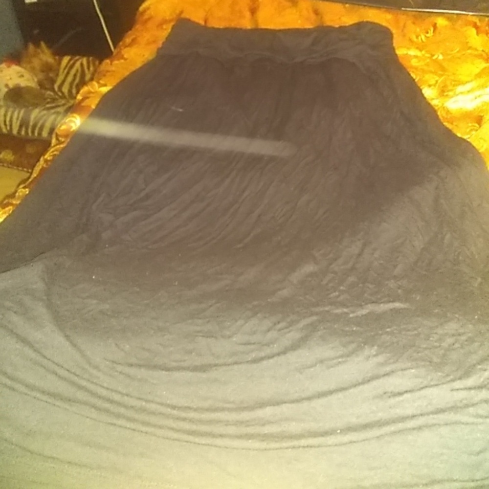 Black long skirt